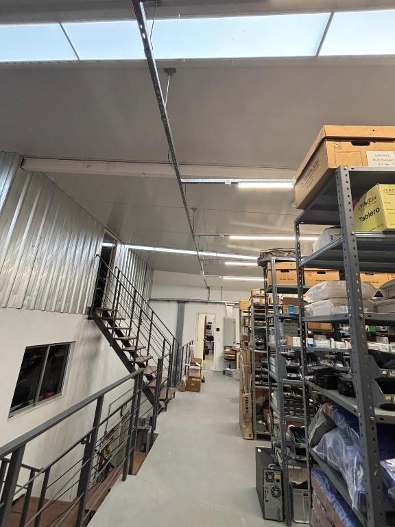 MAGNIFICO LOCAL PARA EMPRESA, UBICACIÓN ESTRATÉGICA