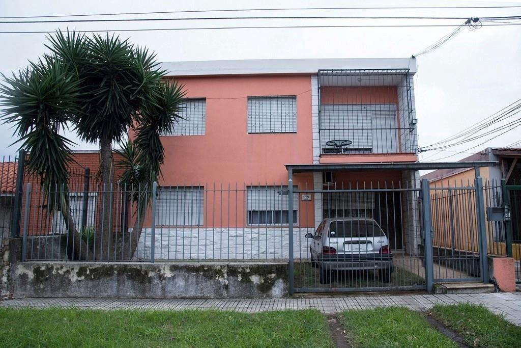 APARTAMENTO EN PLANTA BAJA EN MONTEVIDEO C/ENTRADA DE COCHE
