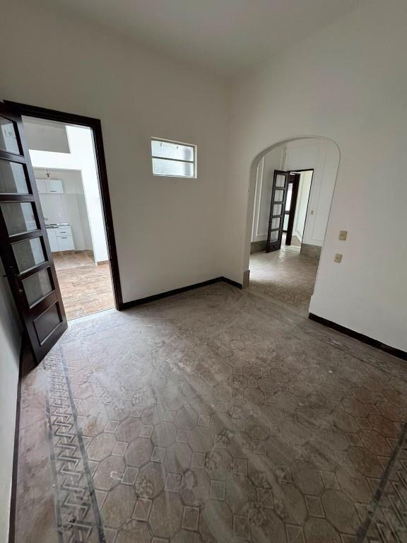 CASA EN ALQUILER – PH EN PB SOBRE TACUAREMBÓ Y AV. URUGUAY