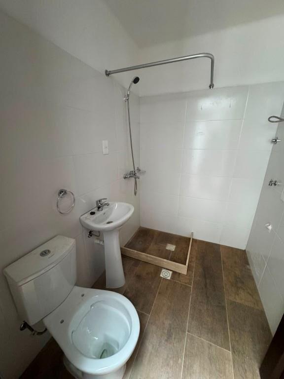 CASA EN ALQUILER – PH EN PB SOBRE TACUAREMBÓ Y AV. URUGUAY