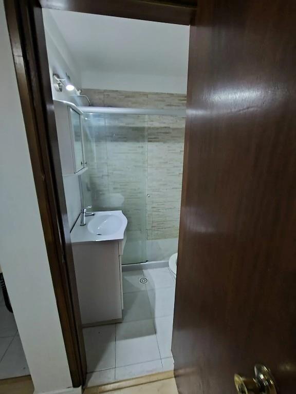 1 dormitorio con garage incluído, balcón. PARQUE RODO