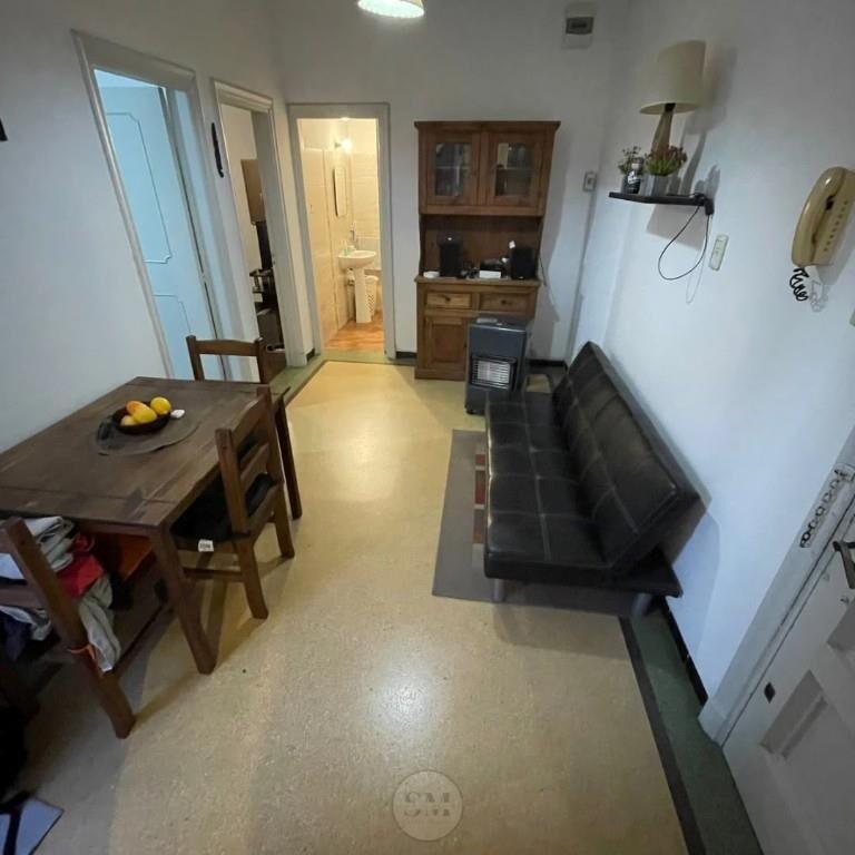 VENTA APARTAMENTO 2 DORMITORIOS SOBRE AVENIDA