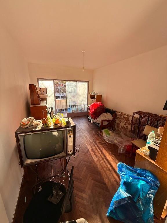 muy lindo apartamento 2 dormitorios sobre Av Libertador