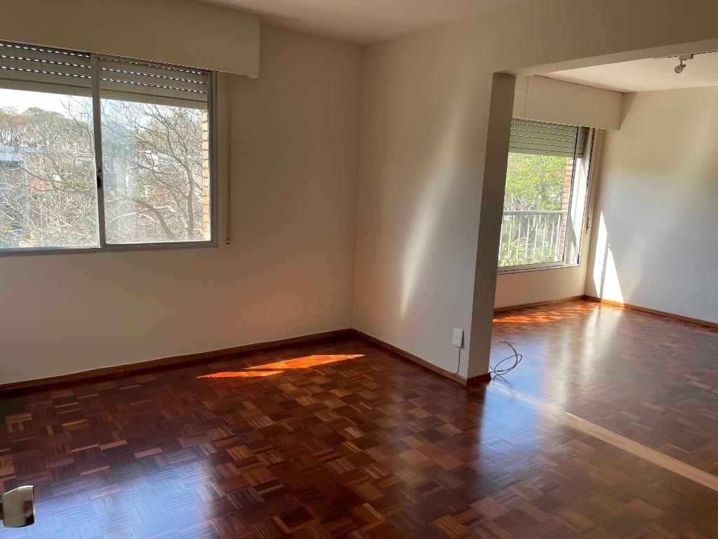 Alquilo Apartamento en Malvin de 3 dormitorios, cochera