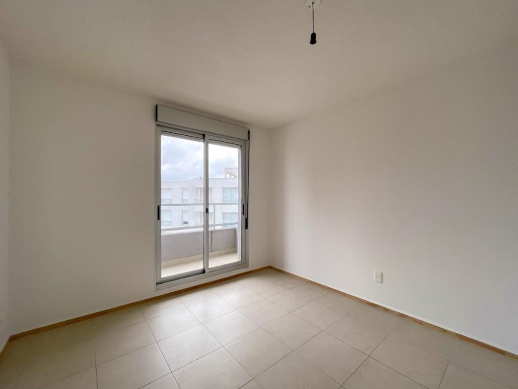 Apartamento En Alquiler, 1 Dormitorio, Garage, Piso 5, Tres