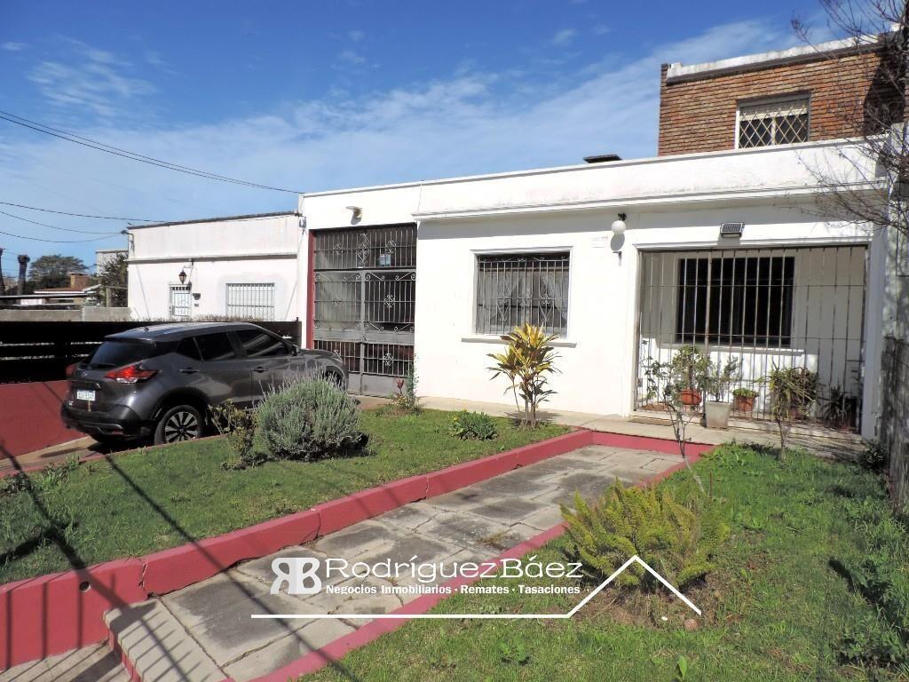 VENTA CASA 3 DORMITORIOS 2 BAÑOS GARAGE DOBLE FONDO VERDE