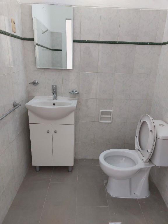 CONTACTO PROPIEDADES ALQUiLA CASA 1 DORMITORIO