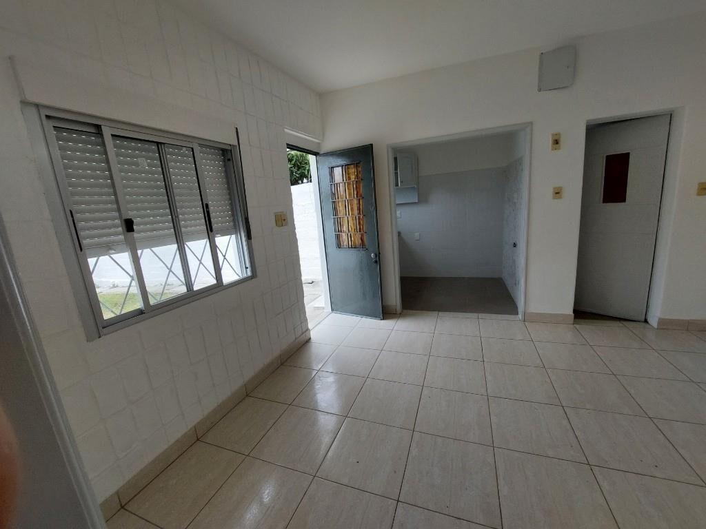CONTACTO PROPIEDADES ALQUiLA CASA 1 DORMITORIO
