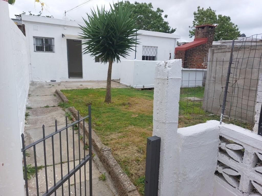 CONTACTO PROPIEDADES ALQUiLA CASA 1 DORMITORIO