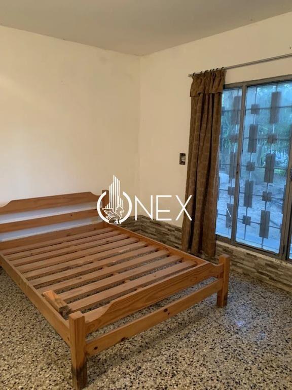 Venta de 3 Casas, más Monoambiente y Local Comercial en Ne
