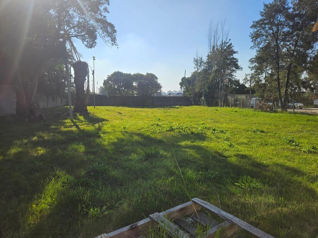 Camino Carrasco y Cooper, 4257 m2 de terreno, 600 m2 constr