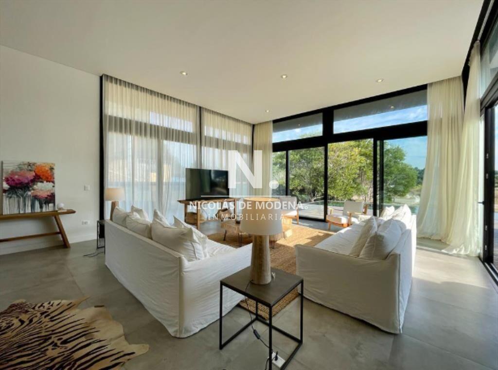 Casa en Laguna Escondida - Jose Ignacio en venta.