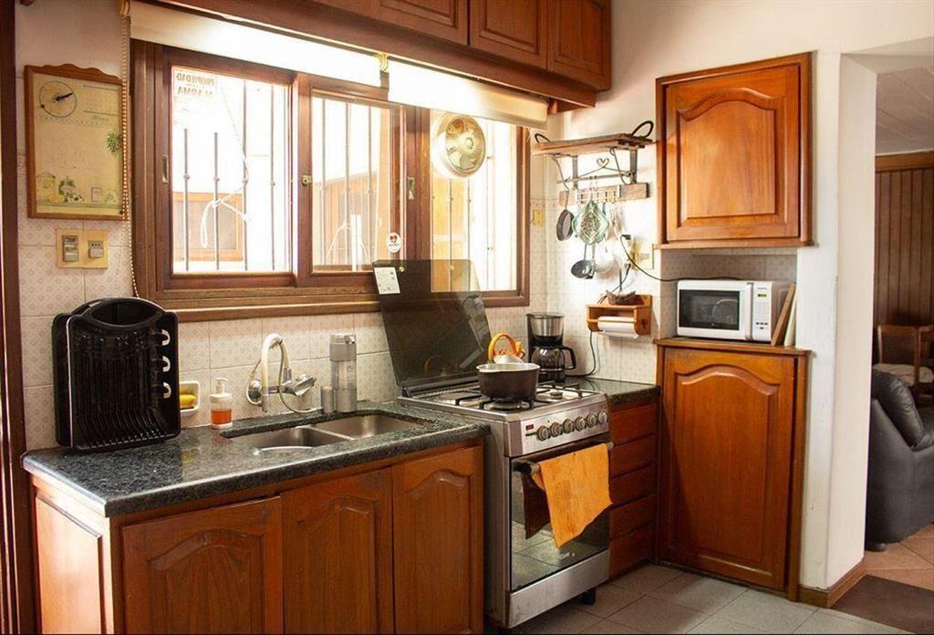 Casa en venta de 4 dormitorios con piscina en barrio Monaco