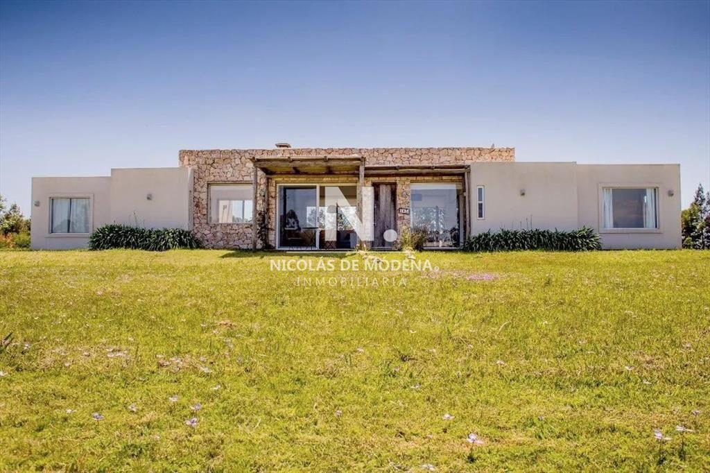 Venta Casa - 3 Dormitorios 2 baños - El Quijote