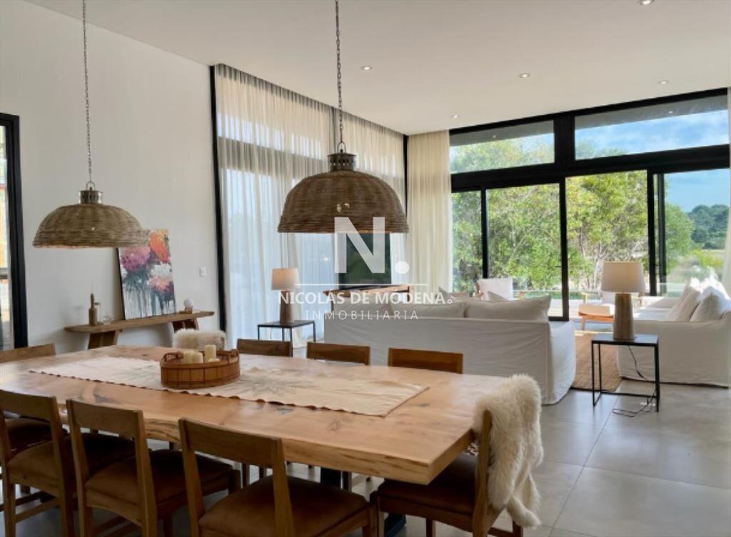 Casa en Laguna Escondida - Jose Ignacio en venta.