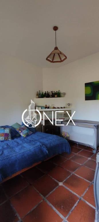 Venta de casa en La Floresta + apto.