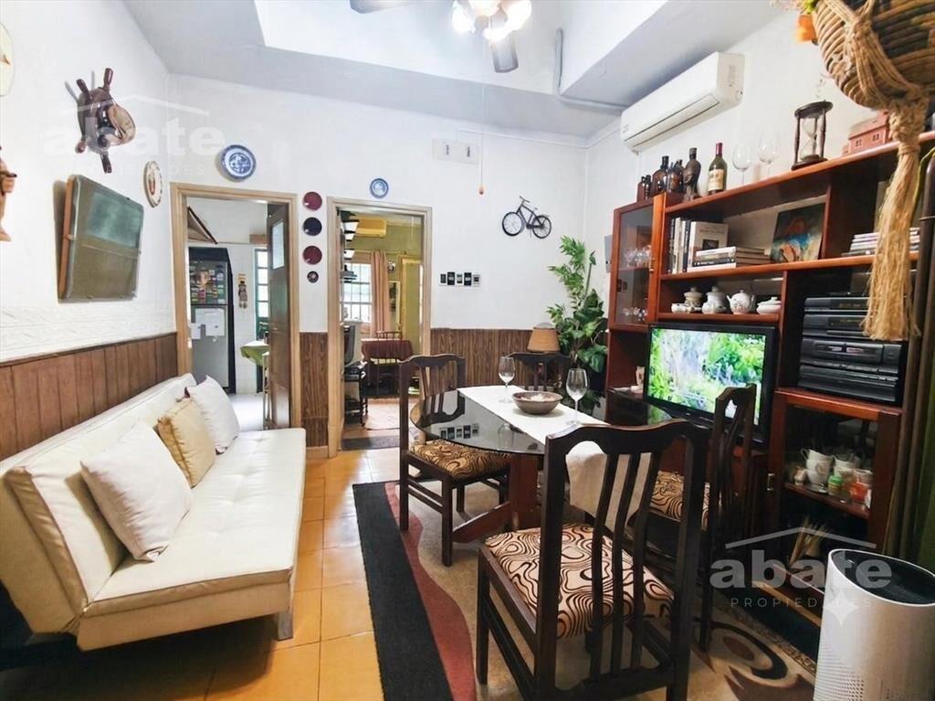 Casa en Venta en La Blanqueada, 2 dormitorios, patio y parr