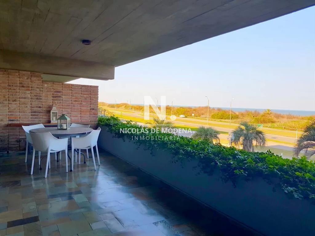 Departamento en Venta de 2 dormitorios y medio al