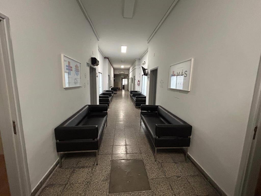 Alquiler - Edificio de tres plantas 994m2, ideal residencial