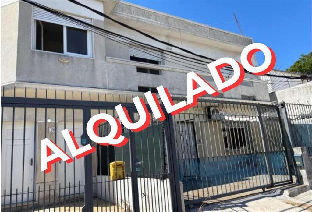 *** ALQUILADO *** CÓMODA CASA DE ALTOS EN MUY BUEN ESTADO 3