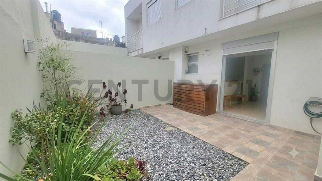 Alquiler La Blanqueada Casa Duplex 2 Dormi con Fondo a 1 ...