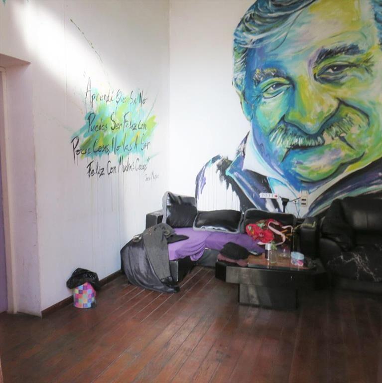 Venta casa hostal quince (15) dormitorios- Ciudad Vieja
