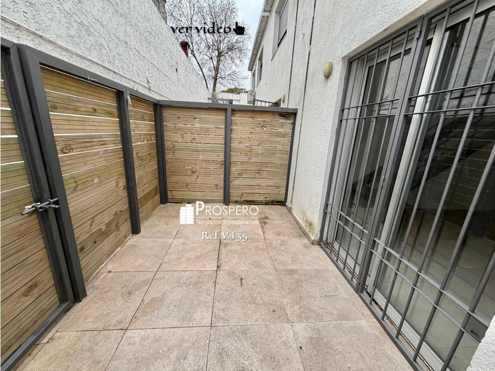 v435 alquiler duplex 1 dorm Tres cruces c/patio
