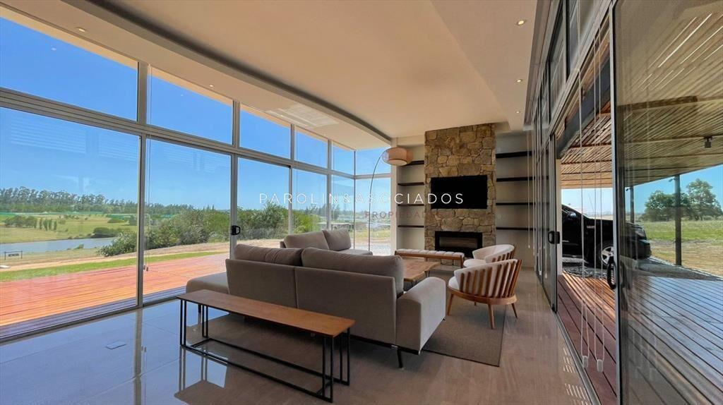 Casa en venta de 4 dormitorios en Pueblo MÃo,