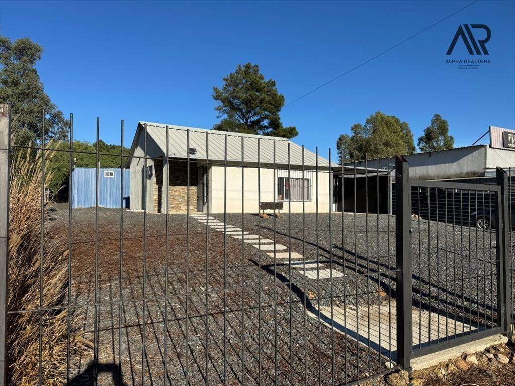 Casa en venta de 3 dormitorios c/ cochera en San Luis