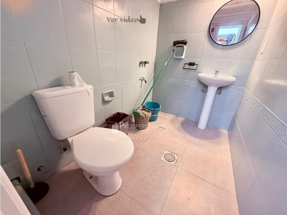 2313/1 Venta Local Pocitos Baño kitchenette c/renta