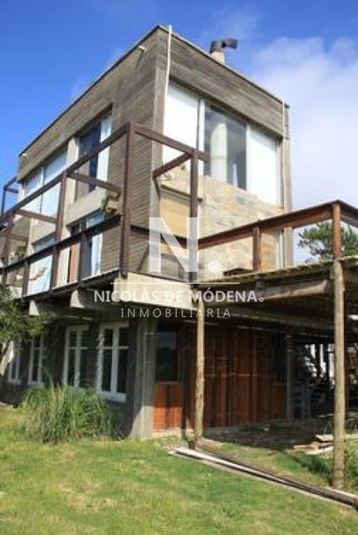 Casa en venta a metros de la Playa en Manantiales