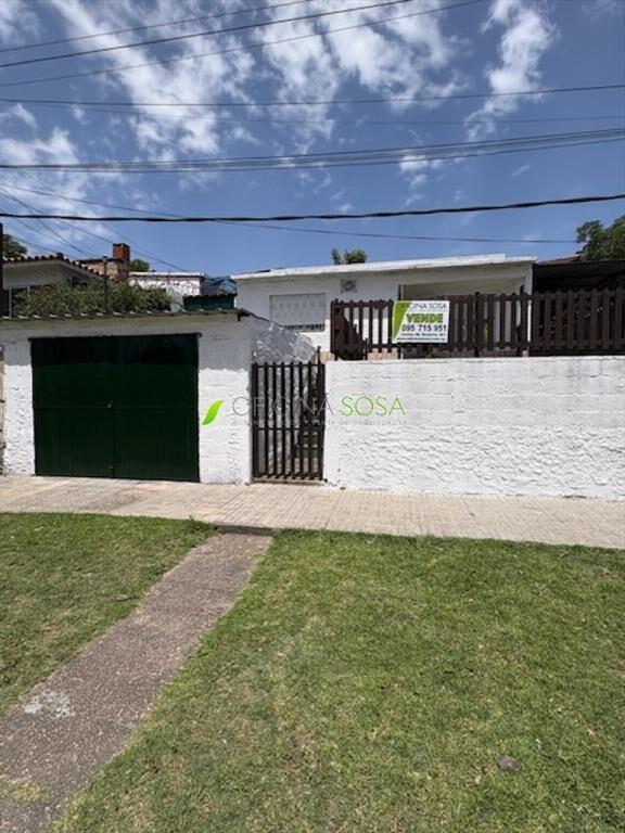 CAMPICHUELO ESQ. L.BATLLE BERRES CON GARAJE Y