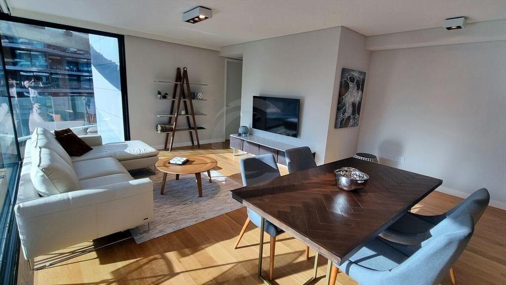 CASATROJA Venta de amplio apartamento 2 dormitorios + garaj