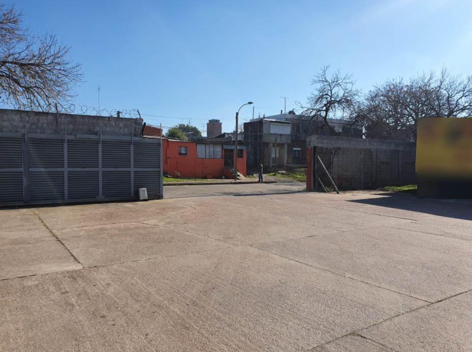 Veracierto, centro logistico, 900 m2, vigilancia 24 hs!!