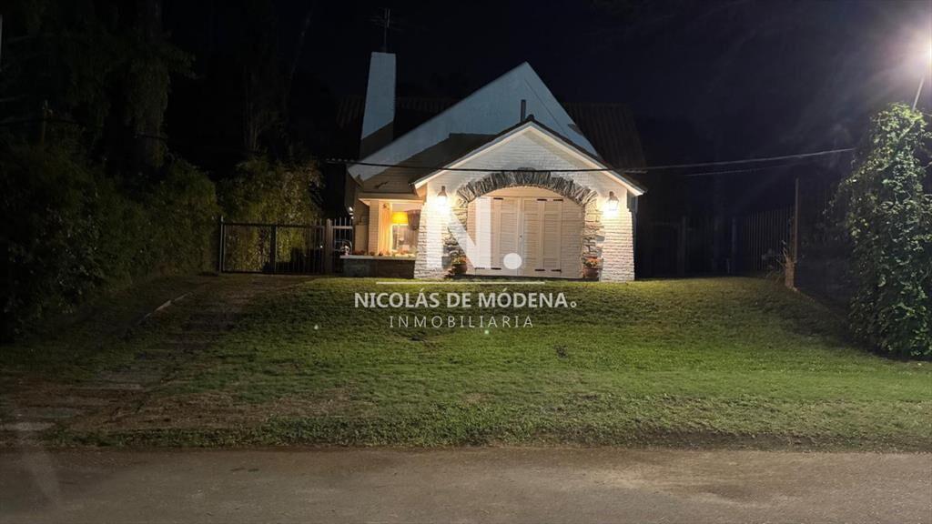 Alquila casa de 2 dormitorios, con parrillero y piscina en