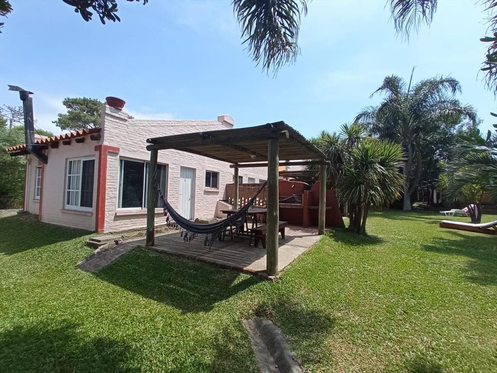 Venta Complejo con 8 Bungalows La Pedrera Rocha