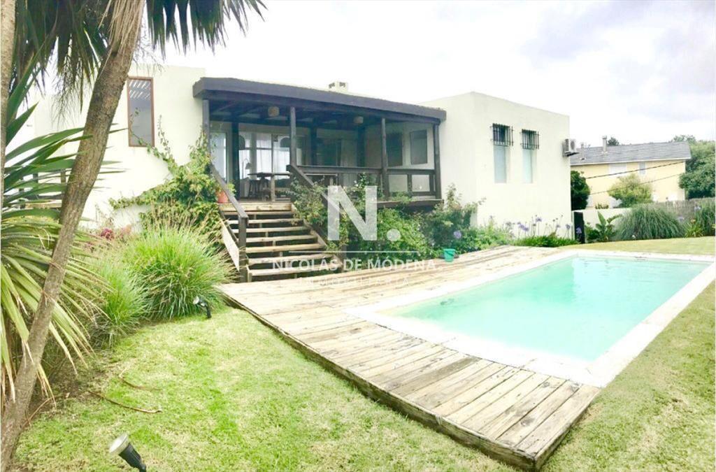 Chalet en venta de tres dormitorios en El Chorro,