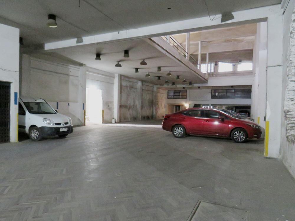 Tres padrones: Parking, local y apartamento