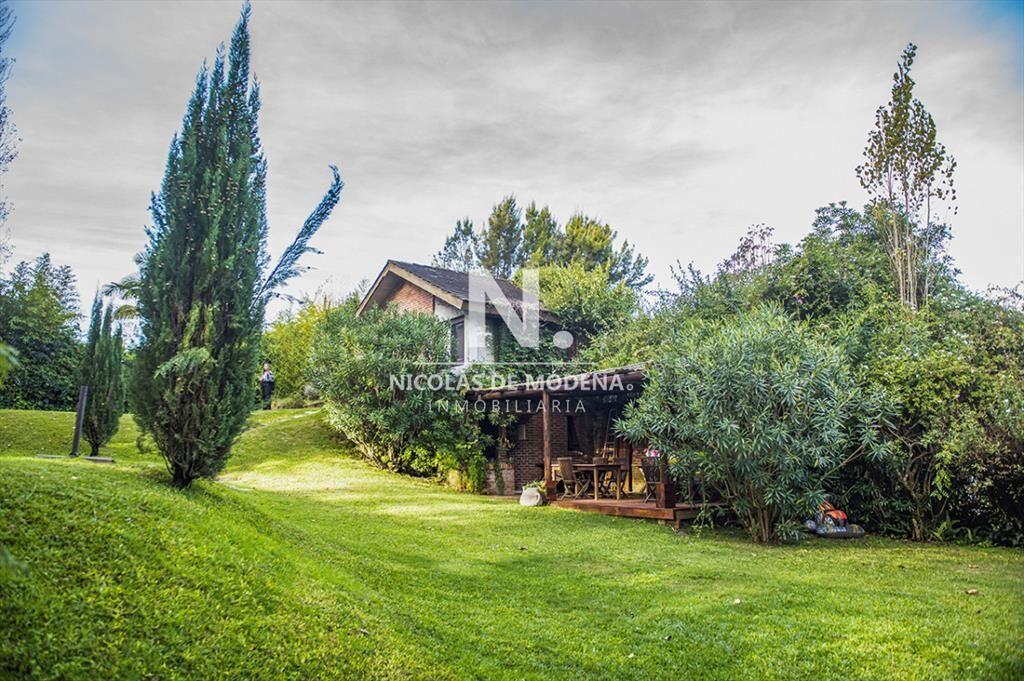 Vende casa de 4 dormitorios en Cantegirl, Punta