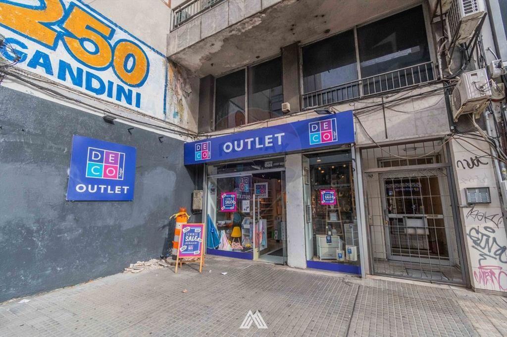 VENTA Local Comercial 18 de Julio CORDÓN