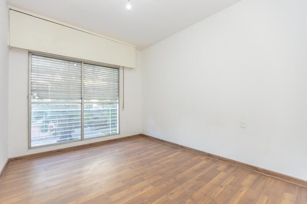 Venta Apartamento con patio con parrillero 2 dormitorios y
