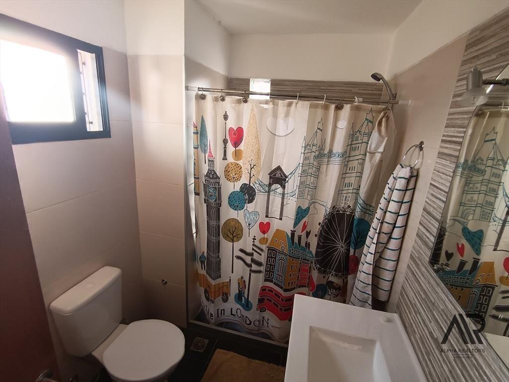 Casa en venta c/ cochera en Punta Negra