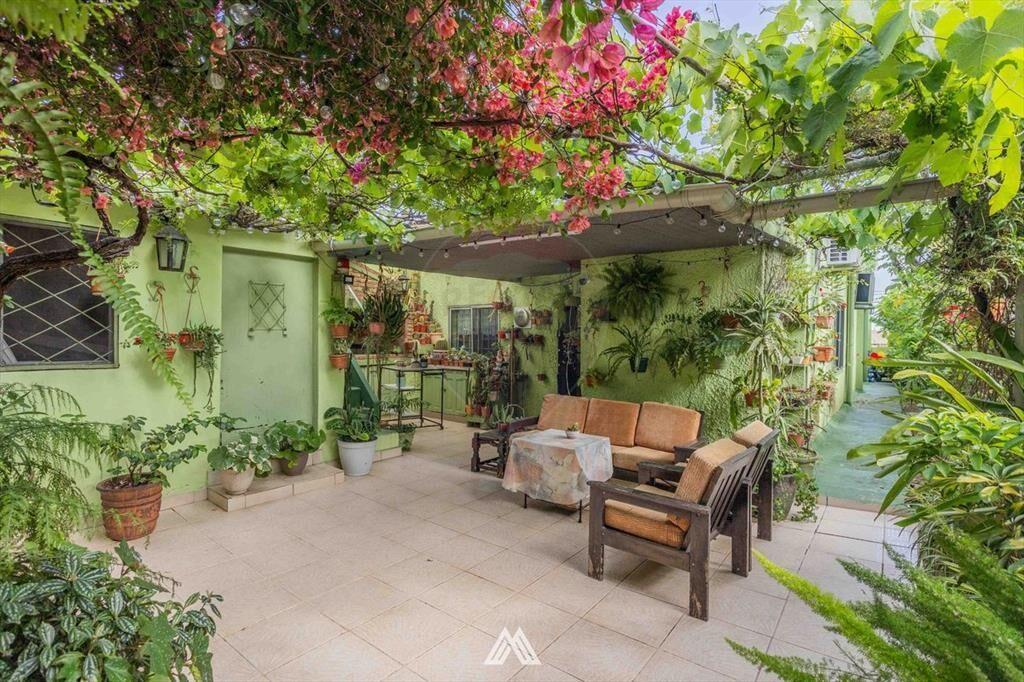 VENTA CASA 3 DORMITORIOS GARAJE FONDO EN CERRITO