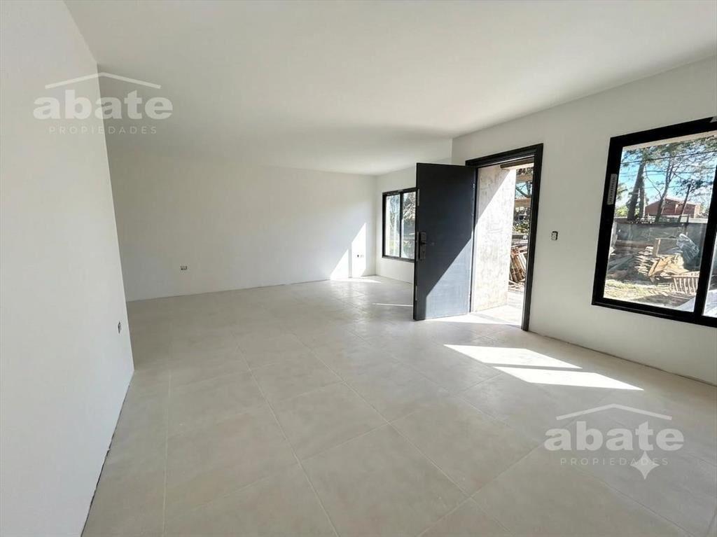 Venta casa de 3 dormitorios a estrenar próximo a Av. de los
