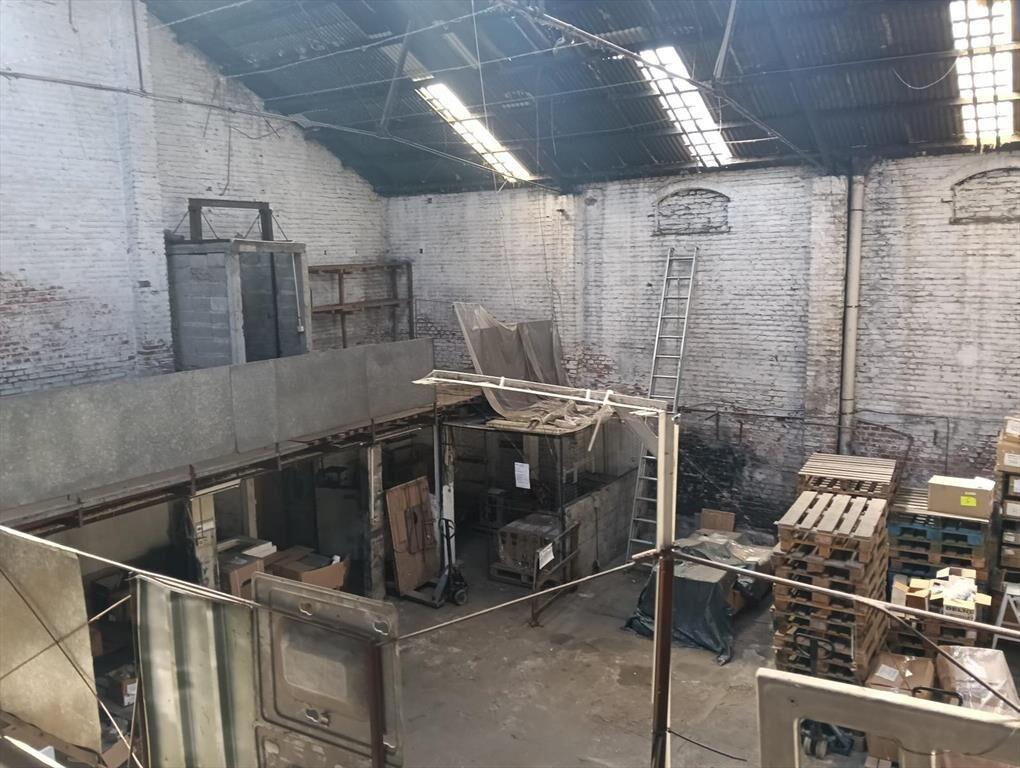 Venta de dos locales uno de ellos con renta Goes