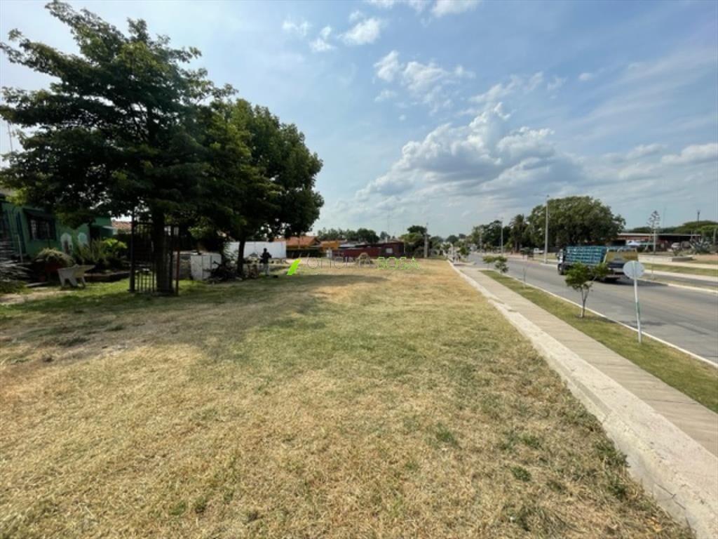 TERRENO DE 981 METROS SOBRE AVENIDA CIBILS PROX A
