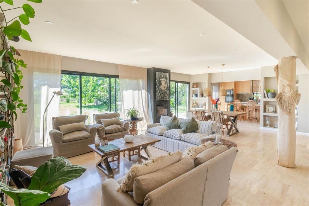 VENTA CASA 4 DORMITORIOS VIÑEDOS DE LA TAHONA