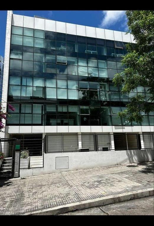 Vendo oficina equipada en Buceo WTC