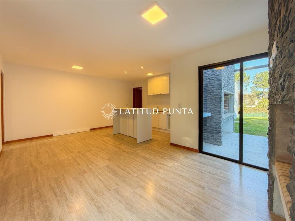 Oportunidad a estrenar, casa de 3 dormitorios en