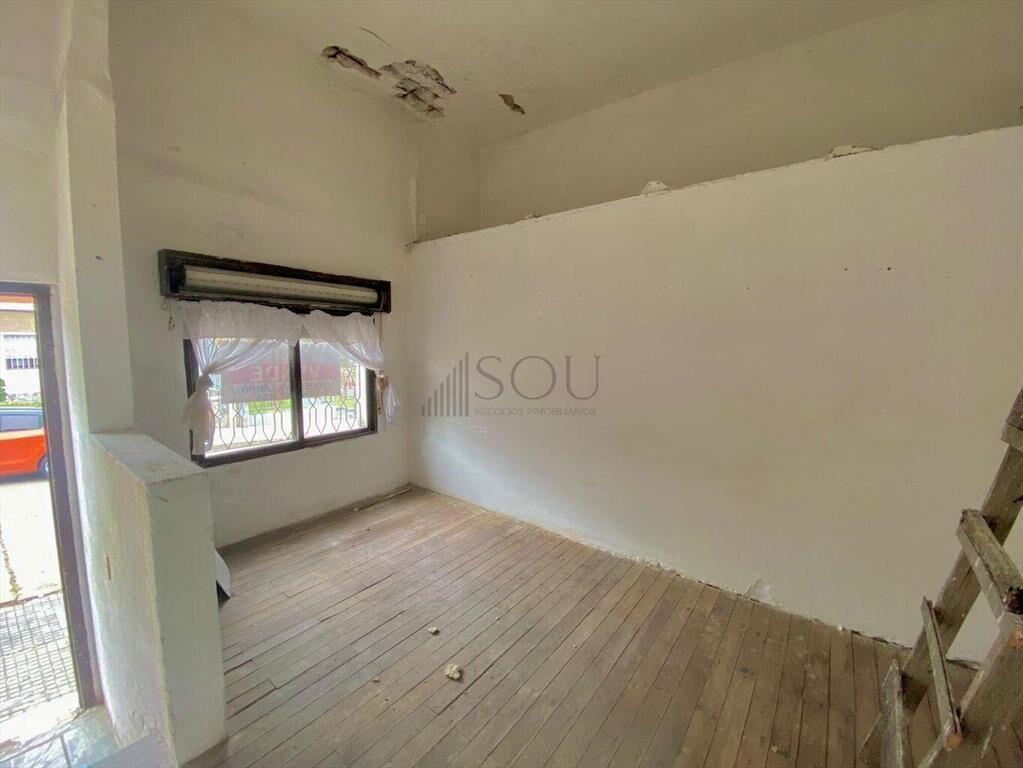 VENTA CASA A RECICLAR 3 DORMITORIOS GRAN TERRENO BELVEDERE